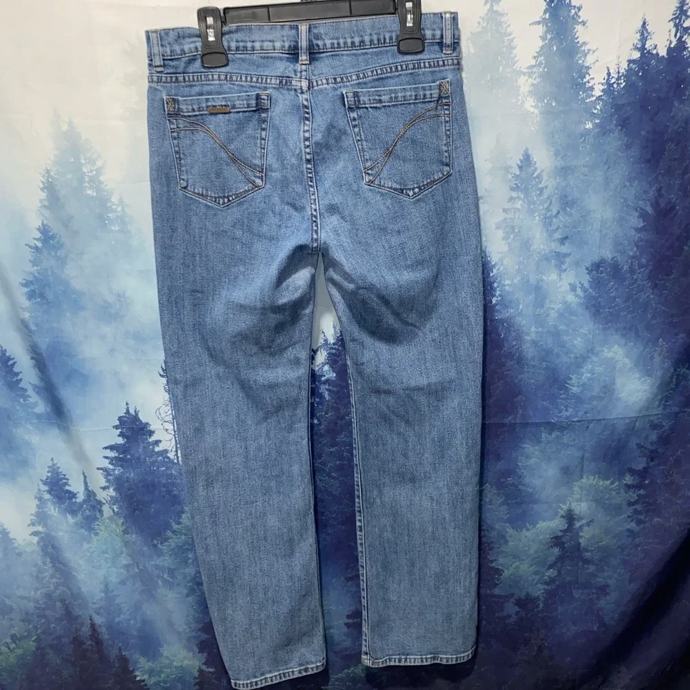Axcess A Liz Claiborne Company Women's Stretch Relaxed Fit Size 10 Jeans